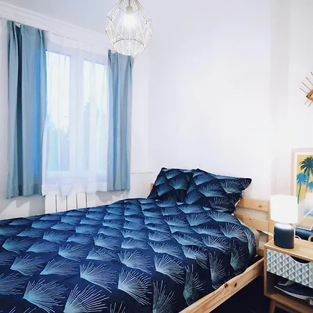 2 Bedrooms Apartment-cannes Center Suquet-2mins To & 10mins To Palais-airconditioning & Fiberwifi * Cannes